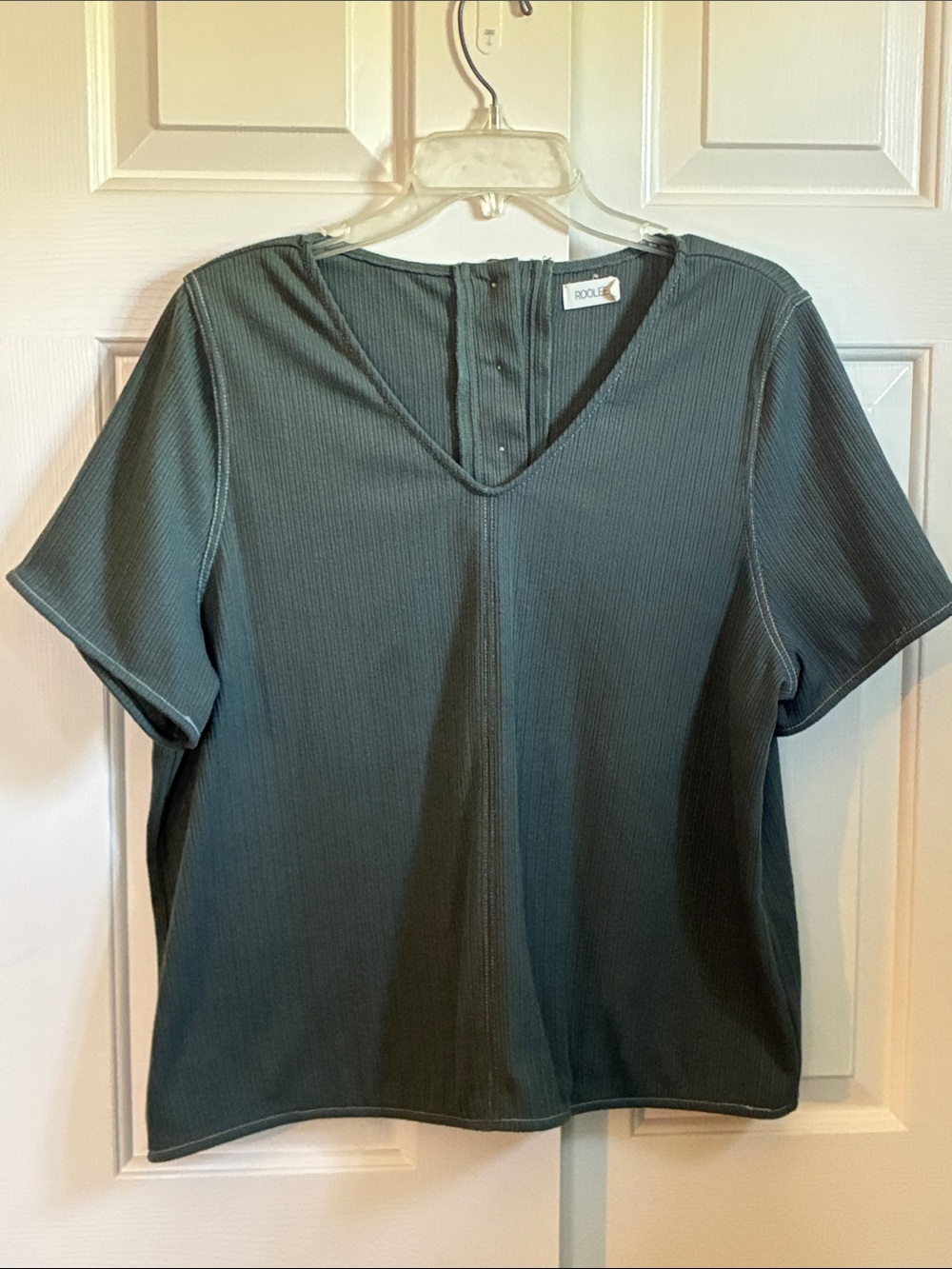 Roolee Short Sleeve V-Neck Top in Deep Teal Green